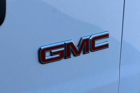 2023 GMC Savana 2500