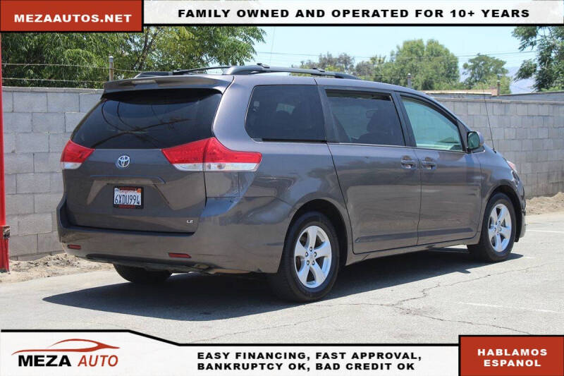 2012 Toyota Sienna