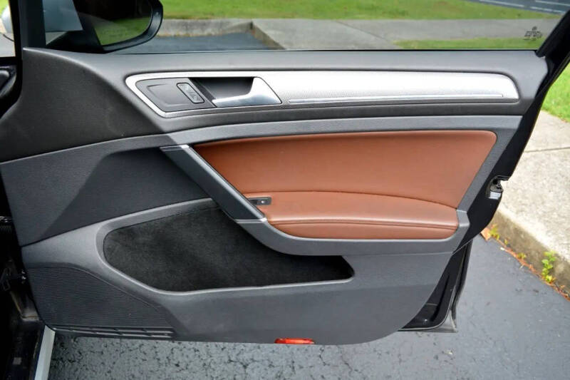 2017 Volkswagen Golf Alltrack TSI S 4Motion