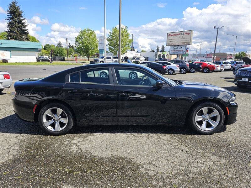 2017 Dodge Charger SXT