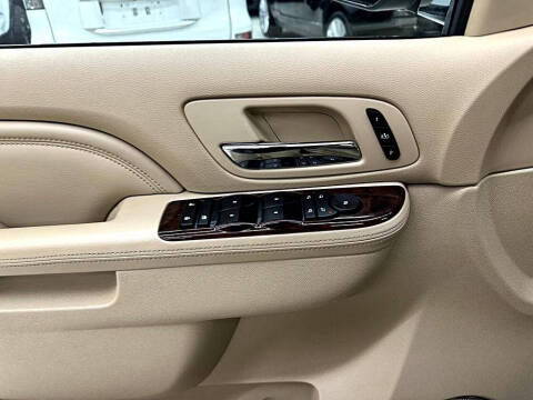 2011 Cadillac Escalade EXT Premium