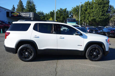 2023 GMC Acadia AT4