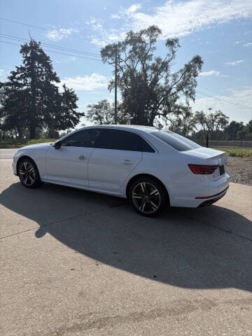 2017 Audi A4 2.0T quattro Premium Plus