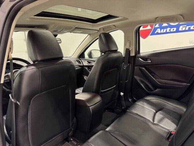 2018 Mazda MAZDA3 Touring