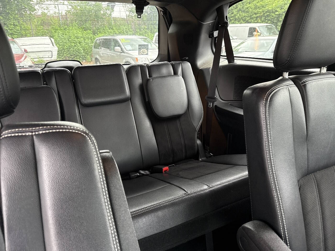 Gray 2017 Dodge Grand Caravan SXT SXT 4dr Mini-Van 13