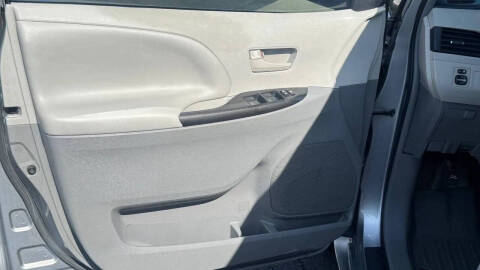 2013 Toyota Sienna