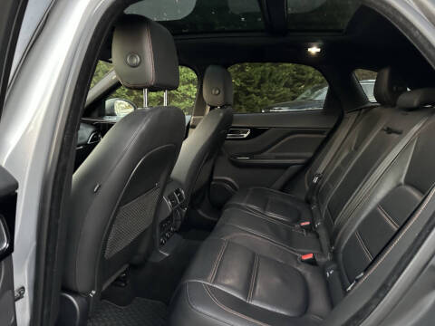 2017 Jaguar F-PACE 35t Prestige