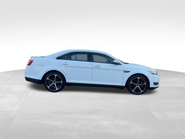 2016 Ford Taurus SEL