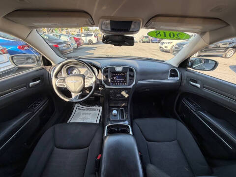 2018 Chrysler 300 Touring