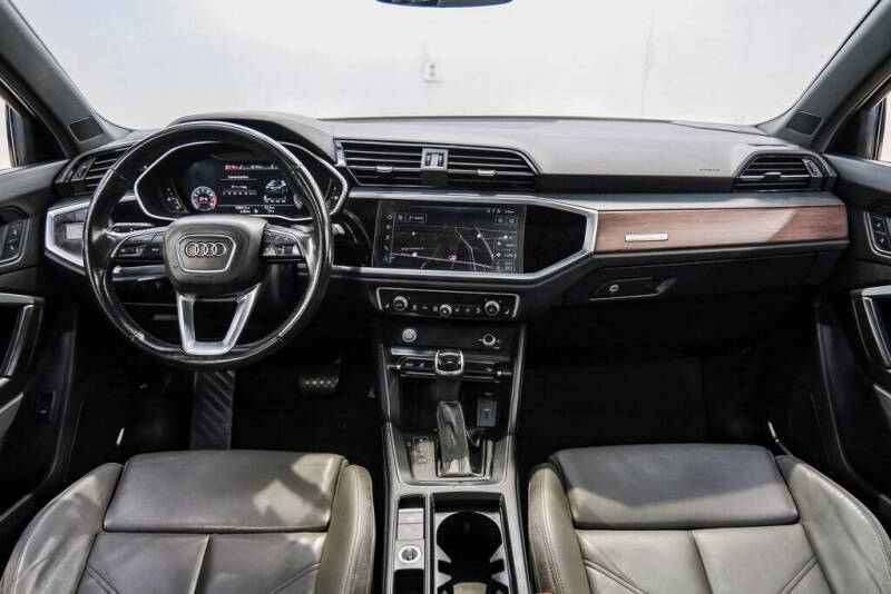 2020 Audi Q3 quattro S line Prem Plus 45 TFSI