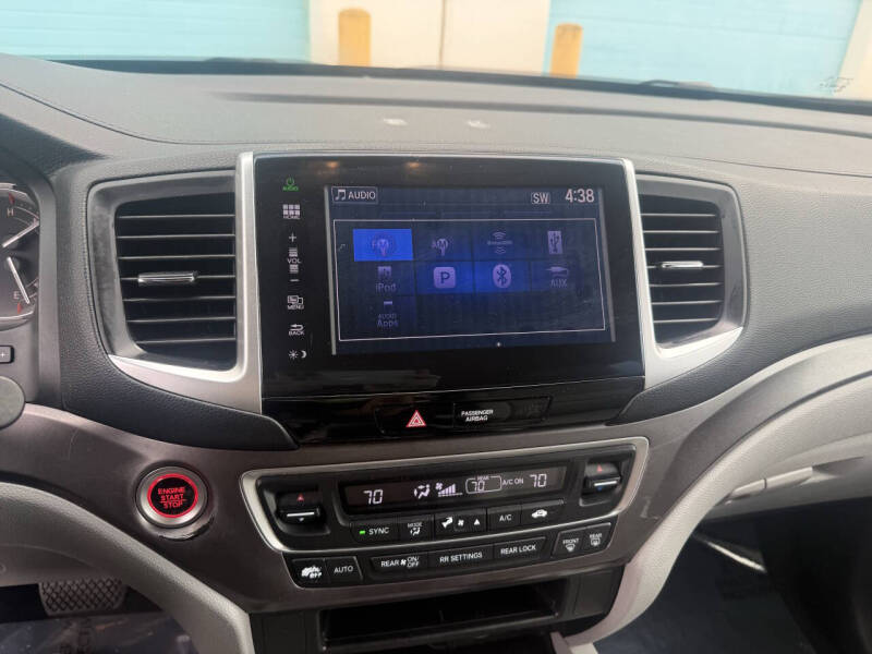 2016 Honda Pilot EX - Photo 14