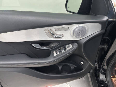 2021 Mercedes-Benz GLC GLC 300