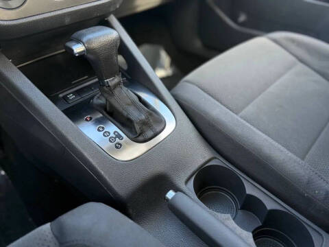 2009 Volkswagen Rabbit S PZEV