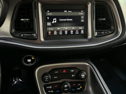 2020 Dodge Challenger SXT