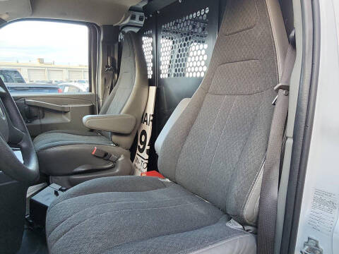 2024 Chevrolet Express 2500