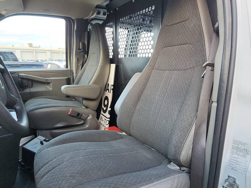 2024 Chevrolet Express 2500