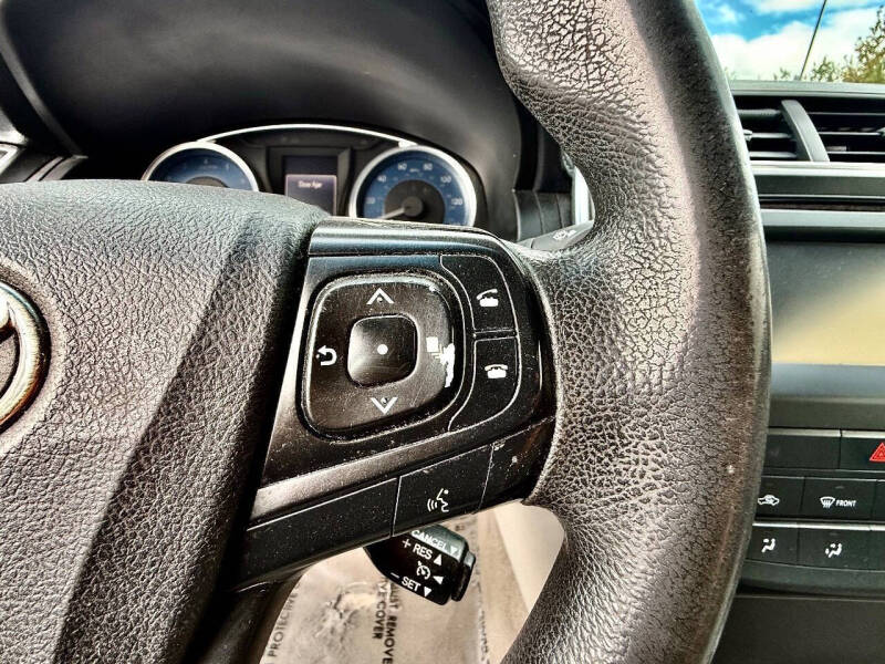 2017 Toyota Camry LE