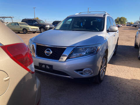 2013 Nissan Pathfinder for sale at PYRAMID MOTORS - Fountain Lot in Fountain CO
