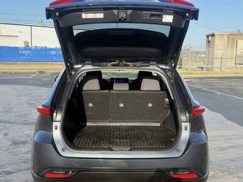 2024 Toyota Venza LE