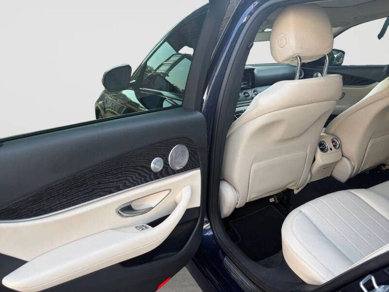 2017 Mercedes-Benz E-Class E 300 4MATIC