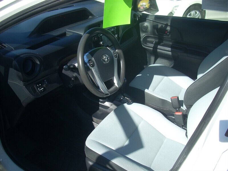 2015 Toyota Prius c