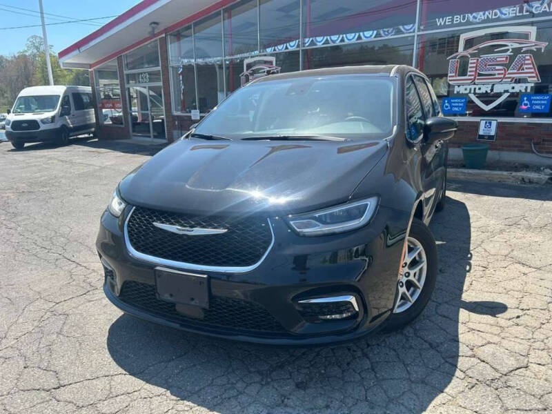 2024 Chrysler Pacifica Touring L