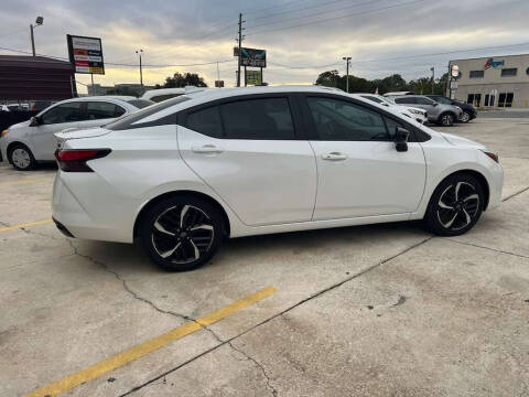 2025 Nissan Versa SR