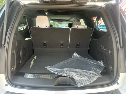 2025 Chevrolet Suburban Premier