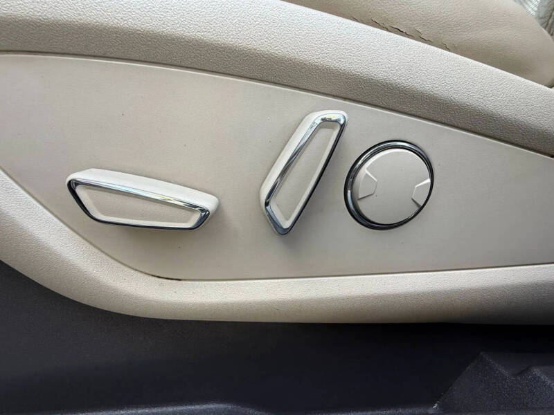 2016 Lincoln MKX Select