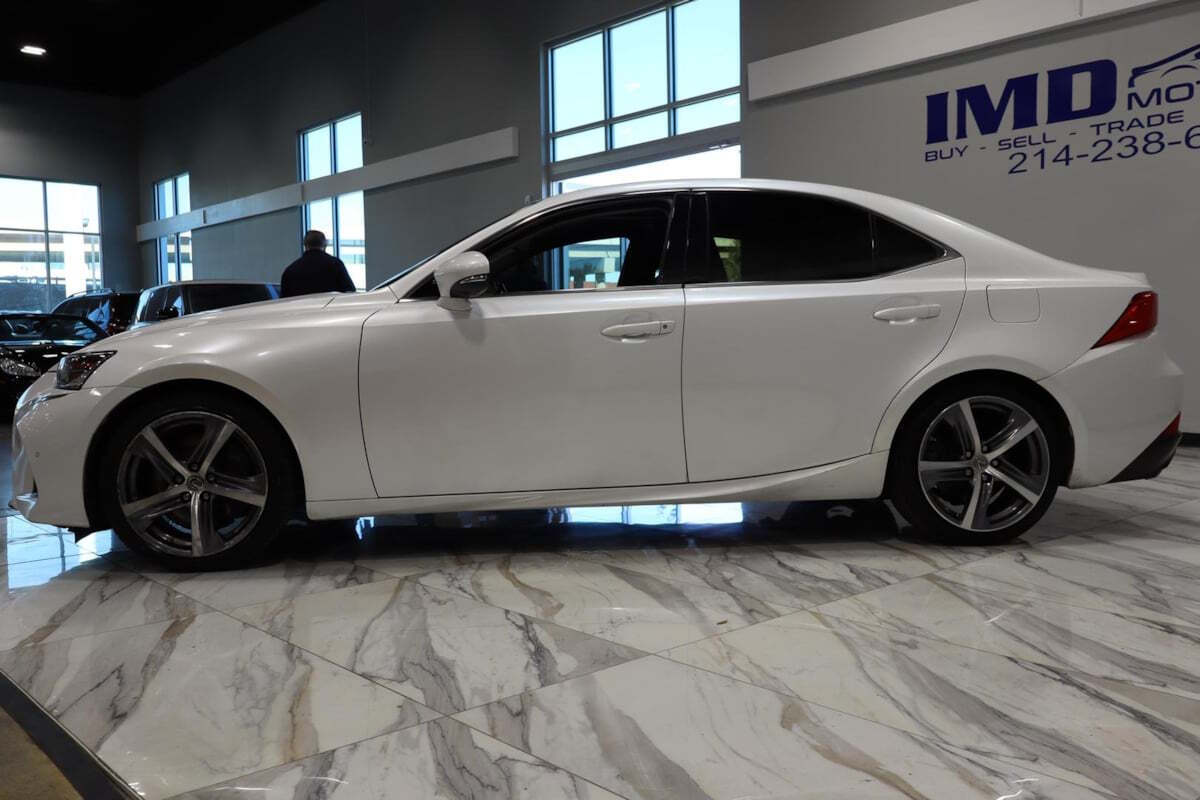 2018 Lexus IS 300 for sale at IMD MOTORS, INC in Dallas, TX