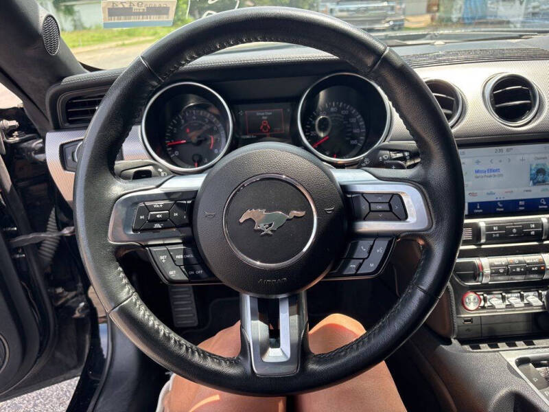 2020 Ford Mustang EcoBoost