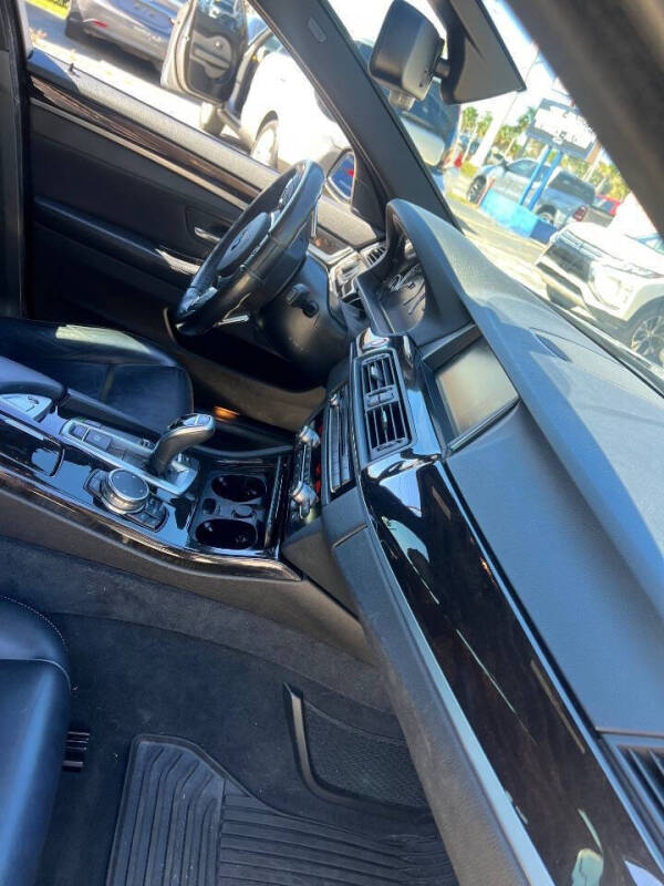 2016 BMW 5 Series 528i