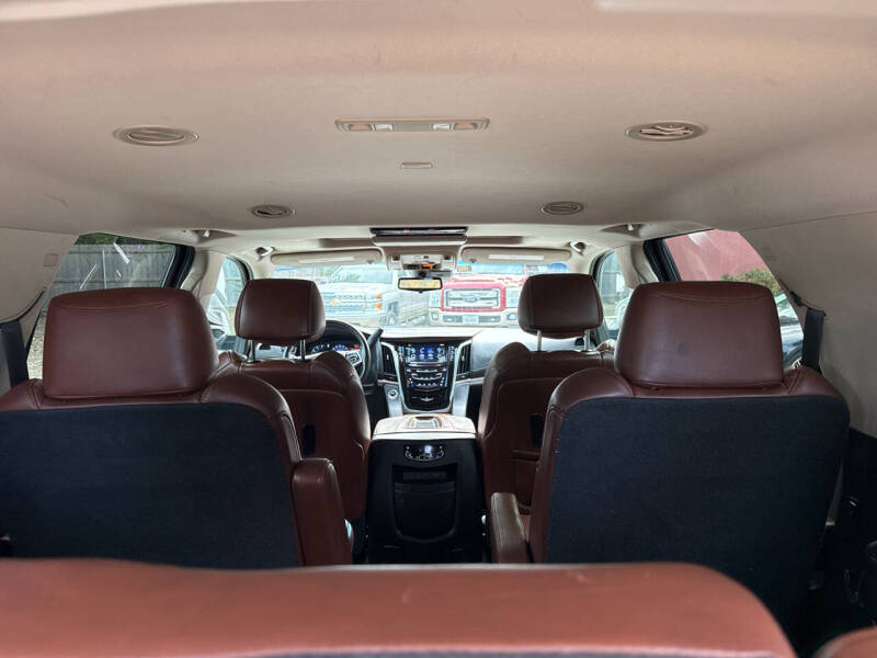 2019 Cadillac Escalade Luxury