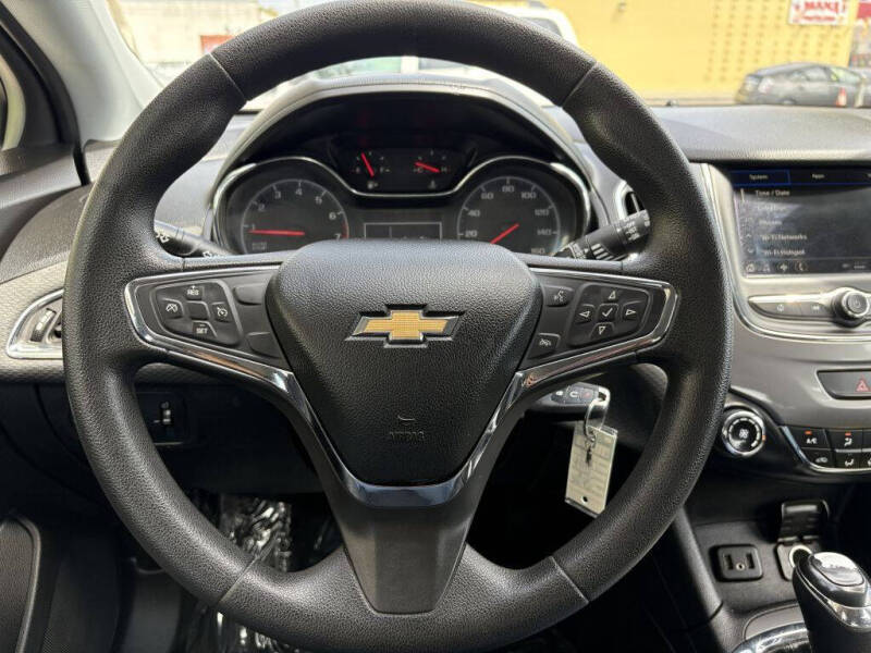 2019 Chevrolet Cruze LS