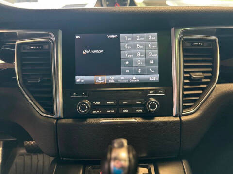 2017 Porsche Macan S