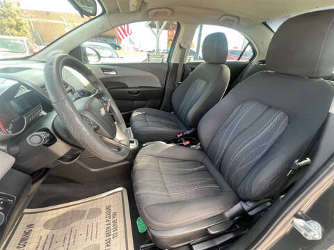 2016 Chevrolet Sonic LT Auto