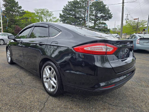2014 Ford Fusion SE