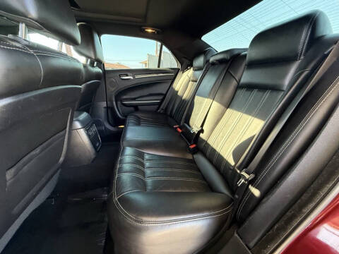 2023 Chrysler 300 S V6