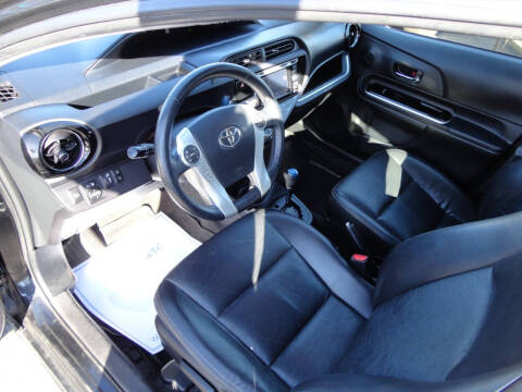 2017 Toyota Prius c Four