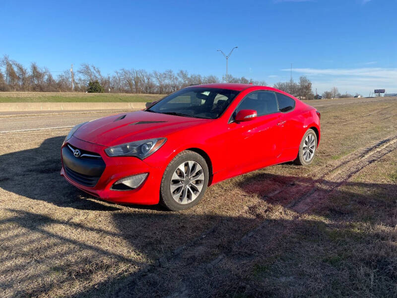 2015 Hyundai Genesis Coupe for sale at CAVENDER MOTORS in Van Alstyne TX