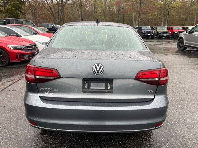 2016 Volkswagen Jetta