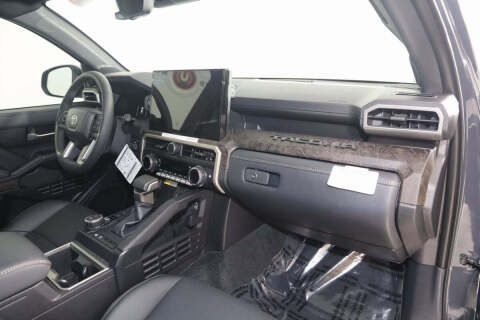 2024 Toyota Tacoma Limited HV