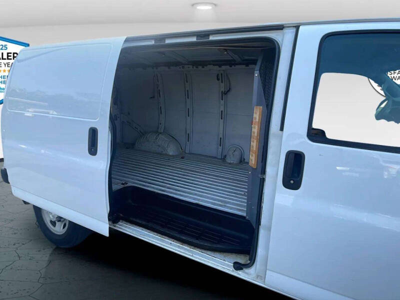 2017 Chevrolet Express 2500