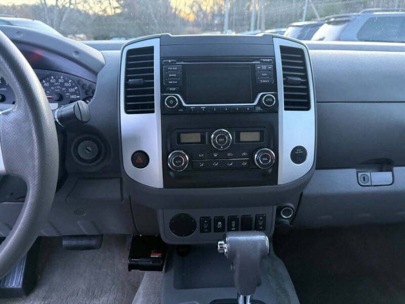 2016 Nissan Frontier SV