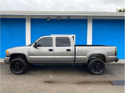 2006 GMC Sierra 2500HD for sale at Khodas Cars in Gilroy CA