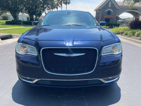 2017 Chrysler 300 Limited