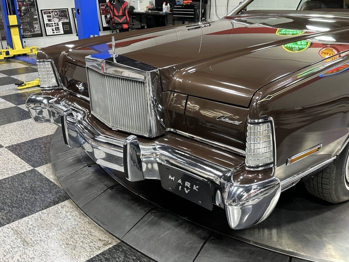 1973 Lincoln Continental 56