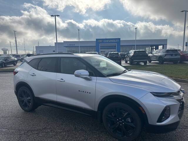 Used 2019 Chevrolet Blazer RS with VIN 3GNKBJRS5KS571466 for sale in Bloomington, IL