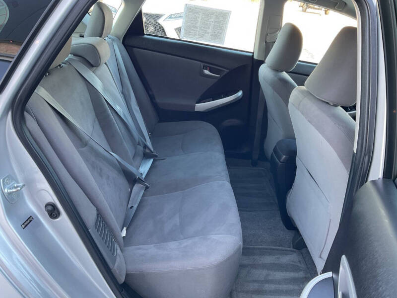 2012 Toyota Prius Two