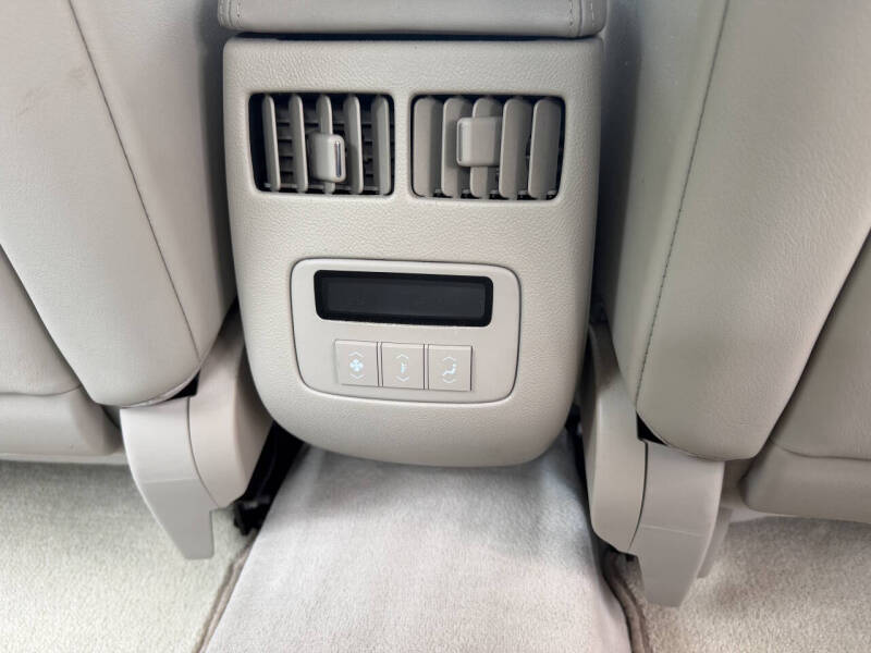 2006 Cadillac DTS Luxury II